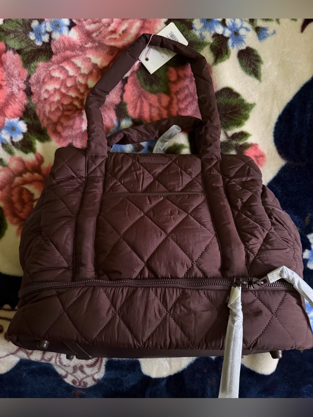 Poppy and Peonies Voyager in Quilted Espresso